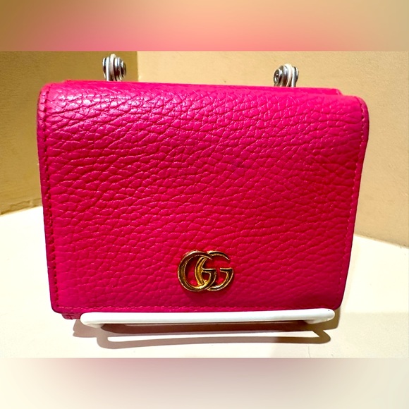 Gucci Hot Pink Pebbled Marmont Trifold Wallet - Picture 1 of 16